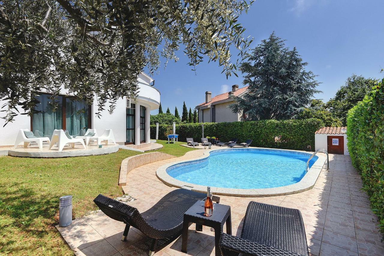 Villa Mutila Medulin Extérieur photo